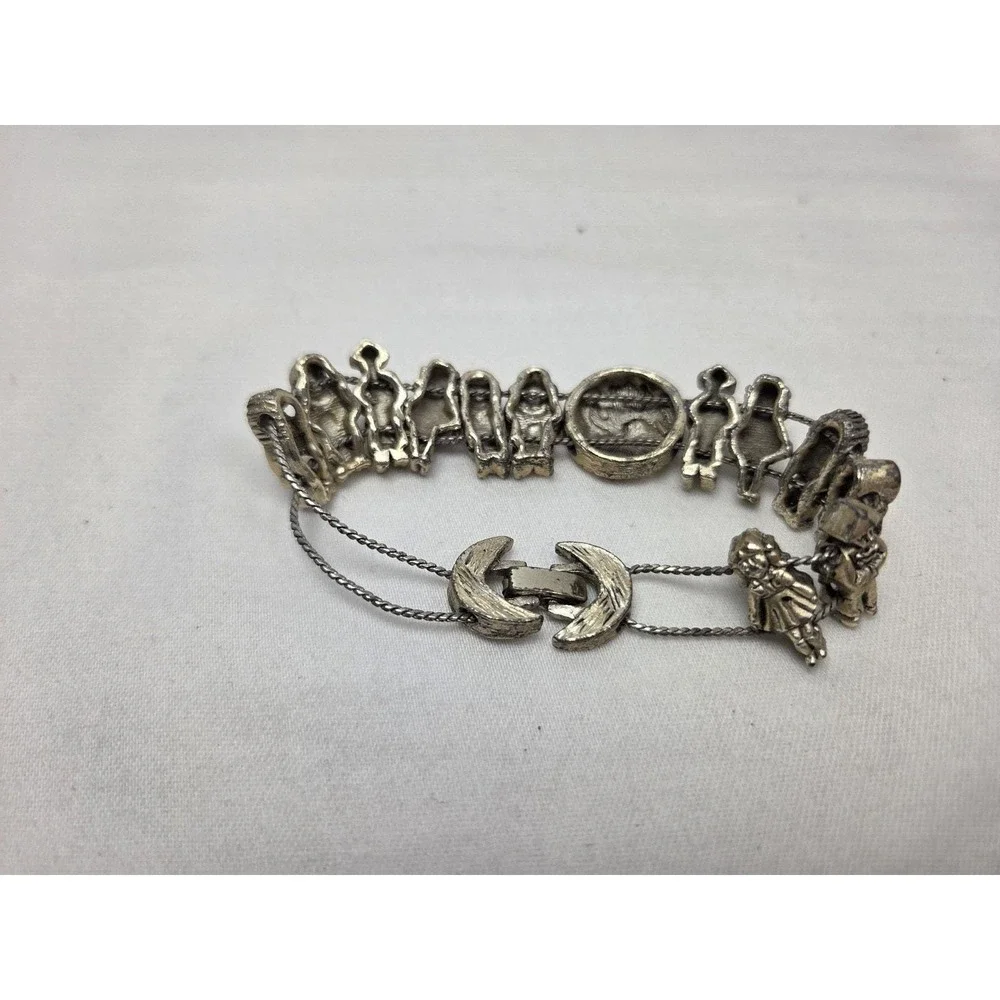 Children Of The World Link Bracelet Women 7.5 Silver It's A Small World Folk Art